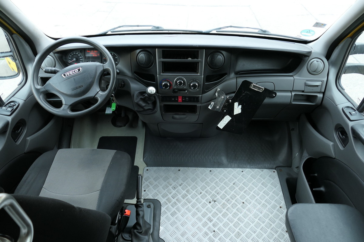 Комбе фургон IVECO Daily 35 S11 C30C AUTOMATIK KAMERA MAXI KAMERA R: слика 6