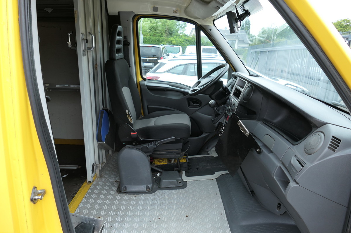 Комбе фургон IVECO Daily 35 S11 C30C AUTOMATIK KAMERA MAXI Regale D: слика 8