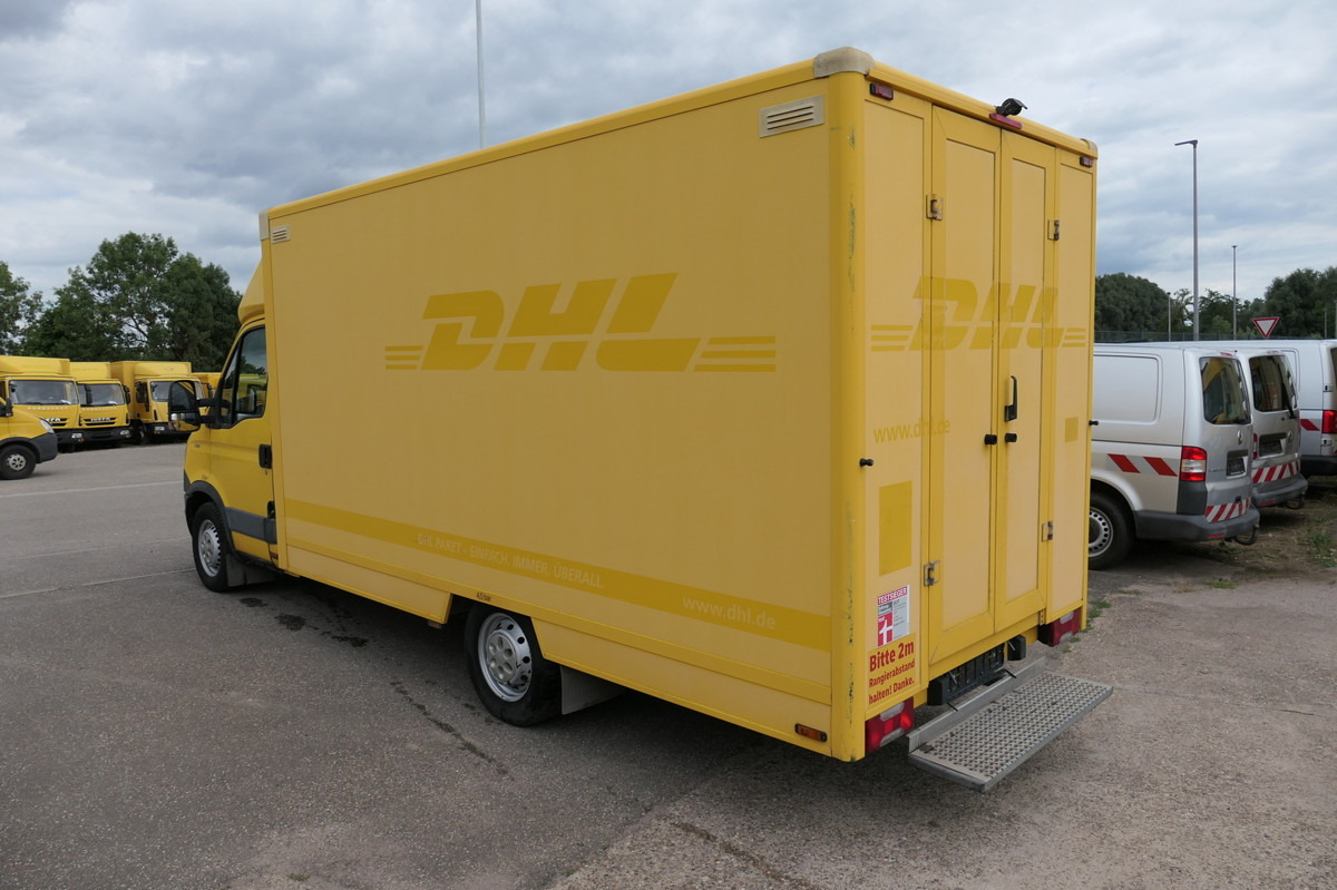 IVECO Daily 35 S11 C30C AUTOMATIK KAMERA Regale LUFT D - Комбе фургон: слика 4 IVECO Daily 35 S11 C30C AUTOMATIK KAMERA Regale LUFT D - Комбе фургон: слика 4