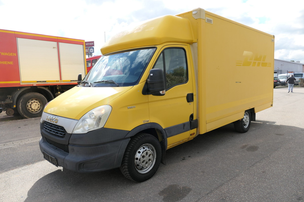 IVECO Daily 35 S11 C30C AUTOMATIK KAMERA Regale LUFT D - Комбе фургон: слика 1 IVECO Daily 35 S11 C30C AUTOMATIK KAMERA Regale LUFT D - Комбе фургон: слика 1
