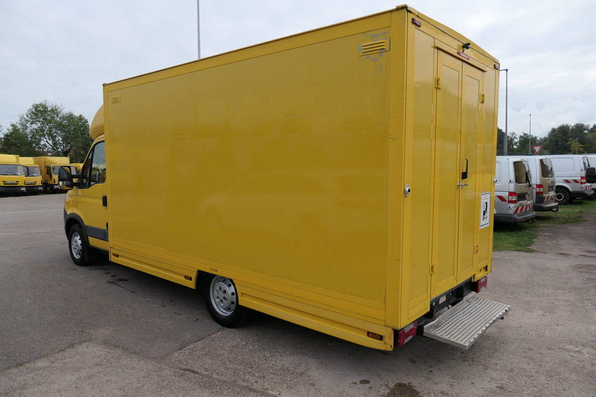 IVECO Daily 35 S11 C30C AUTOMATIK KAMERA Regale LUFT D - Комбе фургон: слика 4 IVECO Daily 35 S11 C30C AUTOMATIK KAMERA Regale LUFT D - Комбе фургон: слика 4