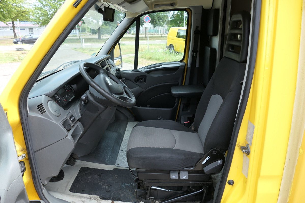 IVECO Daily 35 S11 C30C AUTOMATIK KAMERA Regale LUFT D - Комбе фургон: слика 5 IVECO Daily 35 S11 C30C AUTOMATIK KAMERA Regale LUFT D - Комбе фургон: слика 5