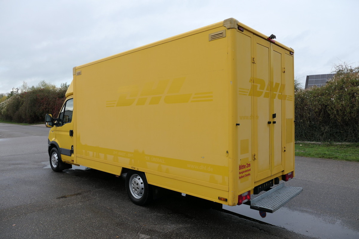IVECO Daily 35 S11 C30C AUTOMATIK KAMERA Regale LUFT D - Комбе фургон: слика 4 IVECO Daily 35 S11 C30C AUTOMATIK KAMERA Regale LUFT D - Комбе фургон: слика 4