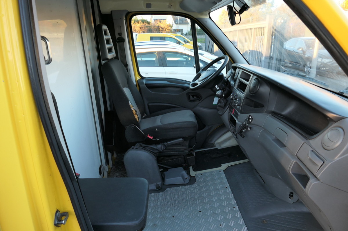 IVECO Daily 35 S11 C30C AUTOMATIK KAMERA Regale LUFT D - Комбе фургон: слика 5 IVECO Daily 35 S11 C30C AUTOMATIK KAMERA Regale LUFT D - Комбе фургон: слика 5