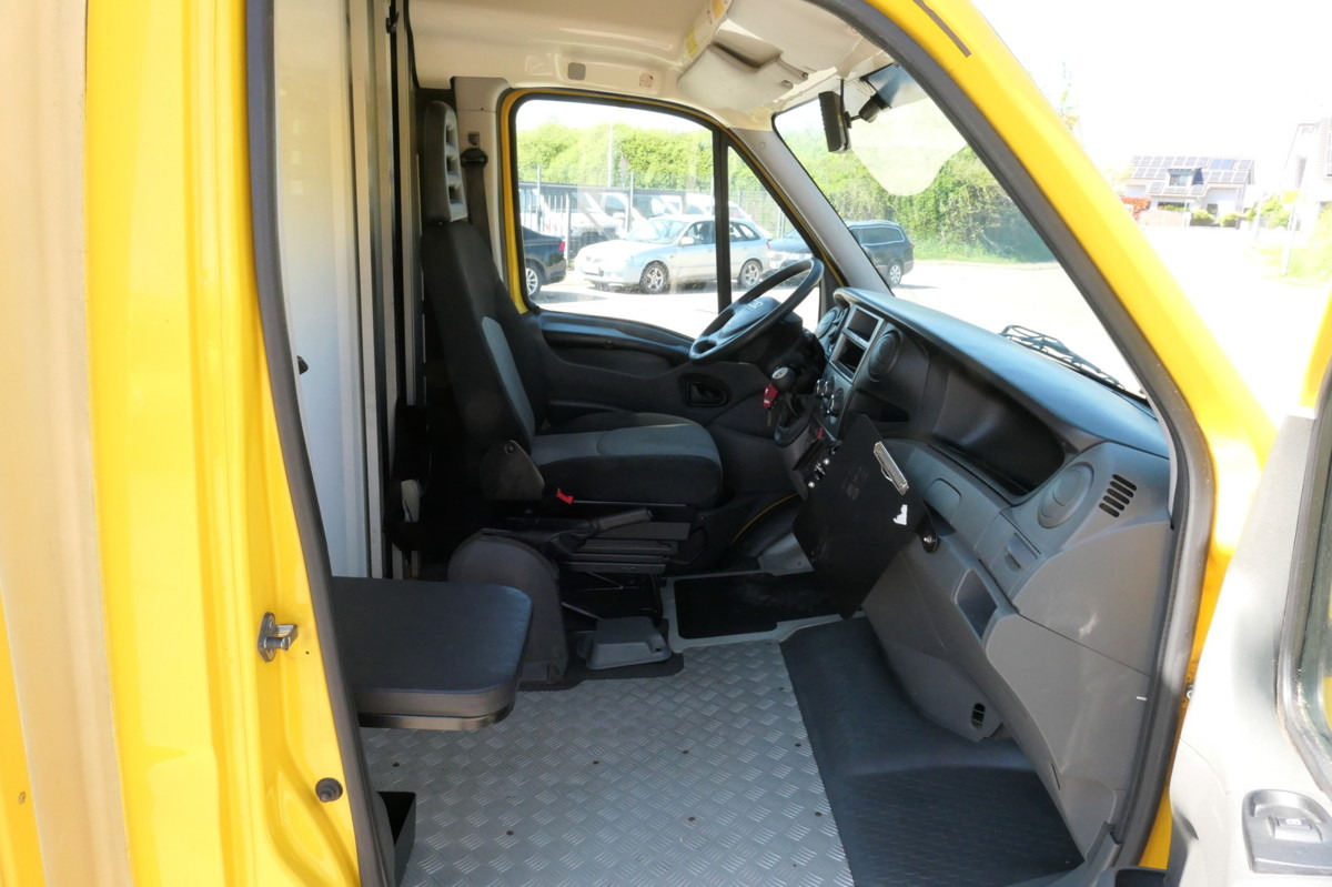 IVECO Daily 35 S11 KURZ C30C AUTOMATIK KAMERA Regale L - Комбе фургон: слика 5 IVECO Daily 35 S11 KURZ C30C AUTOMATIK KAMERA Regale L - Комбе фургон: слика 5