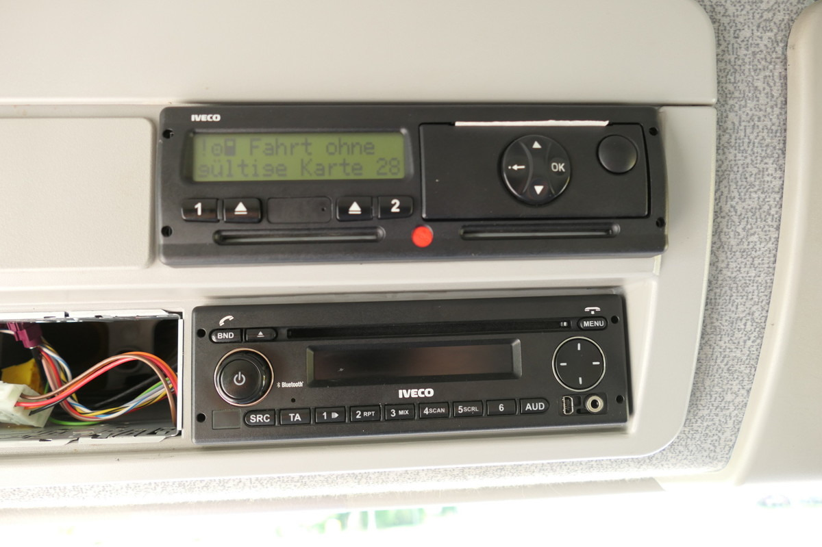 Комбе фургон IVECO EuroCargo ML 75 E 16 P LBW LUFT AUTOMATIK COC EU: слика 13 Комбе фургон IVECO EuroCargo ML 75 E 16 P LBW LUFT AUTOMATIK COC EU: слика 13