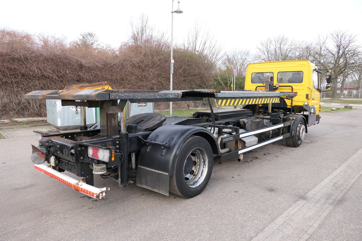 MERCEDES-BENZ KAMAG WBH 25 Wiesel Terberg Umsetzfahrz. Sattelk - Транспортер на контејнер/ Камион со променливо тело: слика 1 MERCEDES-BENZ KAMAG WBH 25 Wiesel Terberg Umsetzfahrz. Sattelk - Транспортер на контејнер/ Камион со променливо тело: слика 1