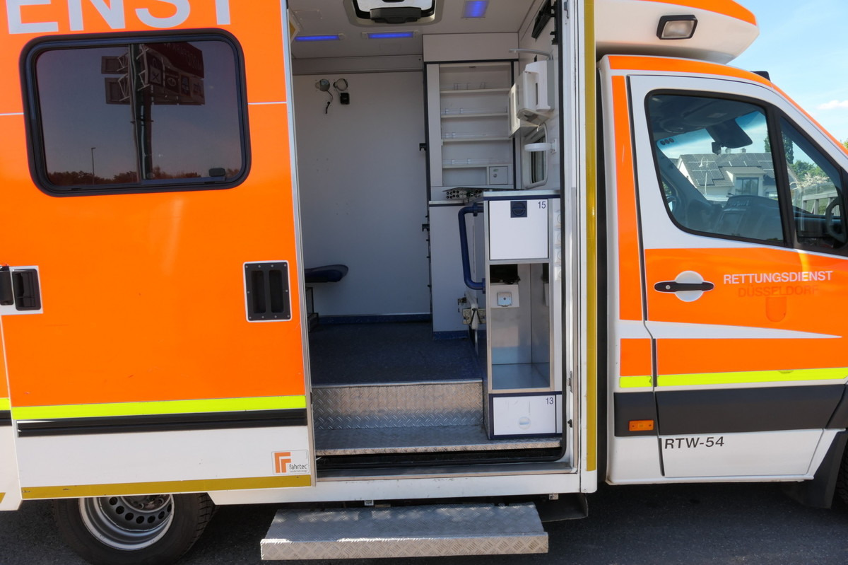 Лизинг на MERCEDES-BENZ Sprinter 519 CDI Klima Krankenwagen MERCEDES-BENZ Sprinter 519 CDI Klima Krankenwagen: слика 7