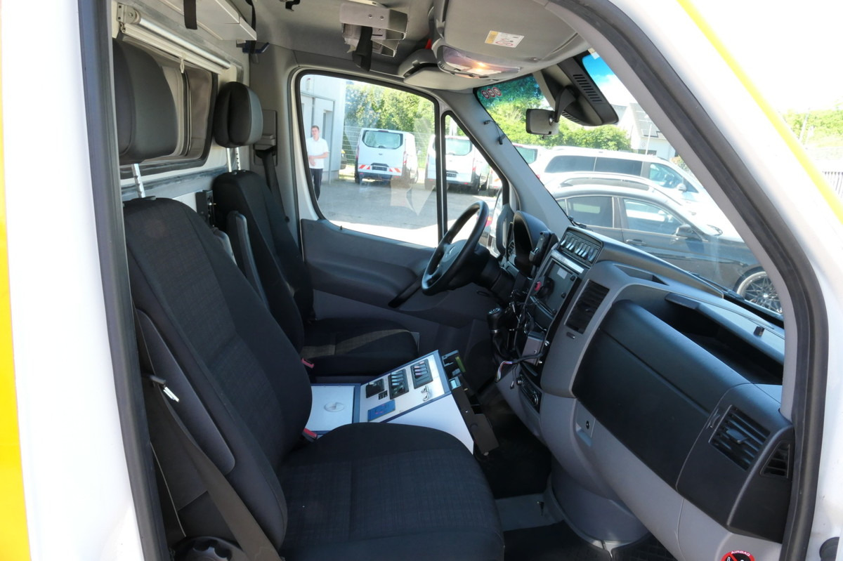 MERCEDES-BENZ Sprinter 519 CDI Klima Krankenwagen - Амбулантно возило: слика 5 MERCEDES-BENZ Sprinter 519 CDI Klima Krankenwagen - Амбулантно возило: слика 5
