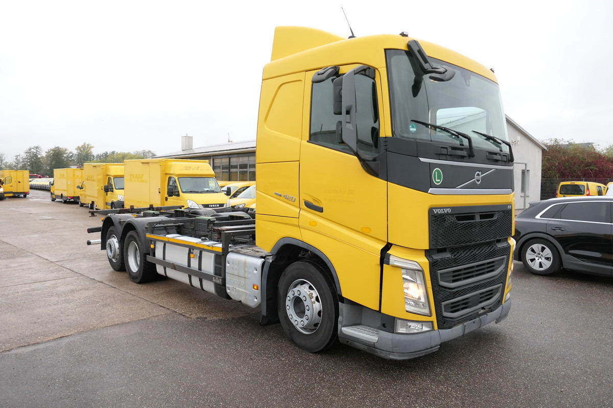 VOLVO FH 26.420 6x2 BDF - Транспортер на контејнер/ Камион со променливо тело: слика 3 VOLVO FH 26.420 6x2 BDF - Транспортер на контејнер/ Камион со променливо тело: слика 3