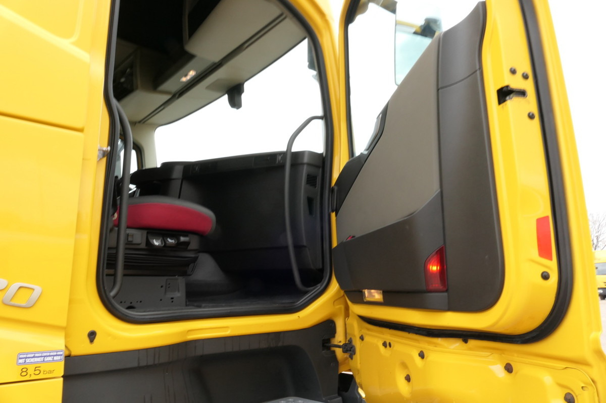 VOLVO FH 26.420 6x2 BDF - Транспортер на контејнер/ Камион со променливо тело: слика 5 VOLVO FH 26.420 6x2 BDF - Транспортер на контејнер/ Камион со променливо тело: слика 5