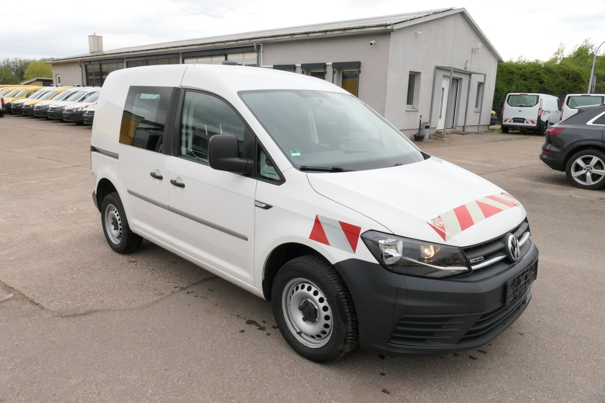 VW Caddy 2.0 TDI 4Motion Klima Werkstatteinbauten T - Мало комбе: слика 3 VW Caddy 2.0 TDI 4Motion Klima Werkstatteinbauten T - Мало комбе: слика 3