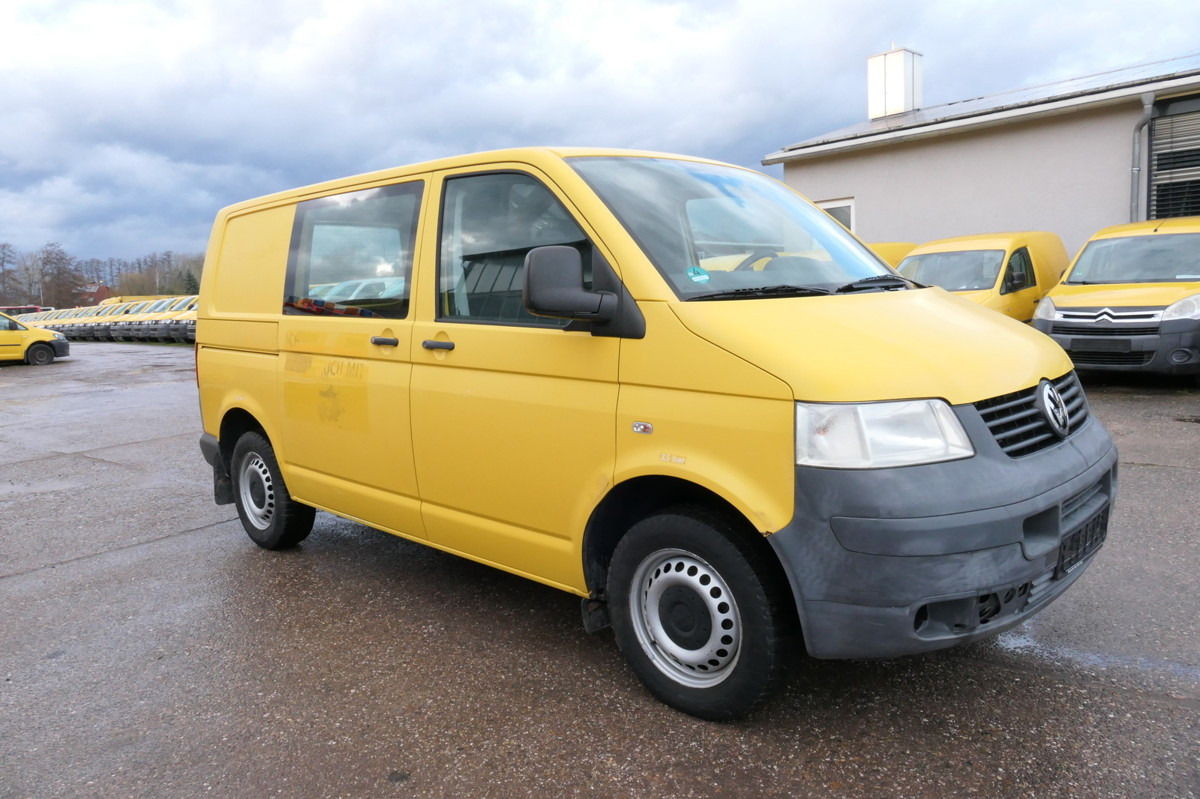VW T5 Transporter 1.9 TDI PARKTRONIK 2xSCHIEBETÜR - Мало комбе: слика 2 VW T5 Transporter 1.9 TDI PARKTRONIK 2xSCHIEBETÜR - Мало комбе: слика 2