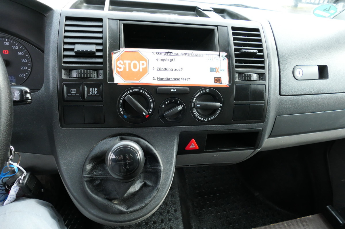 Мало комбе VW T5 Transporter 1.9 TDI PARKTRONIK 2xSCHIEBETÜR: слика 13