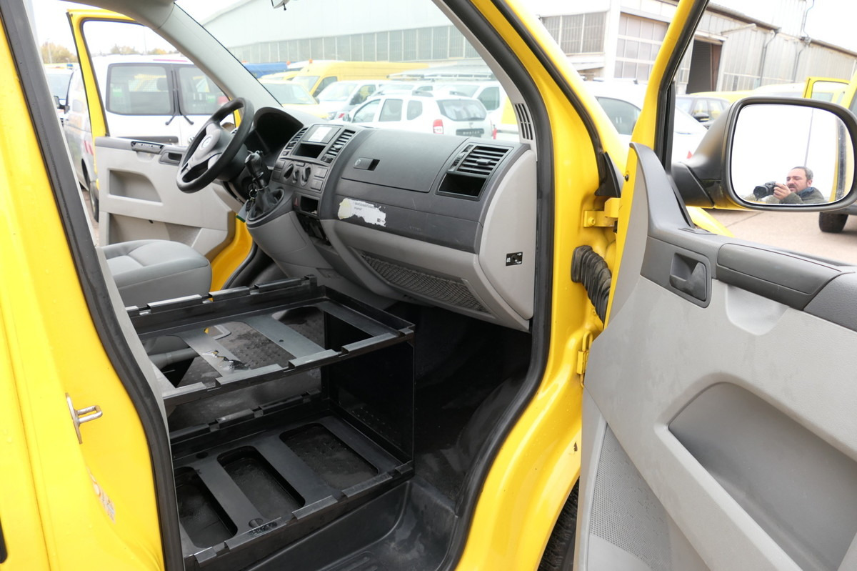 Мало комбе VW T5 Transporter 2.0 TDI COC: слика 11