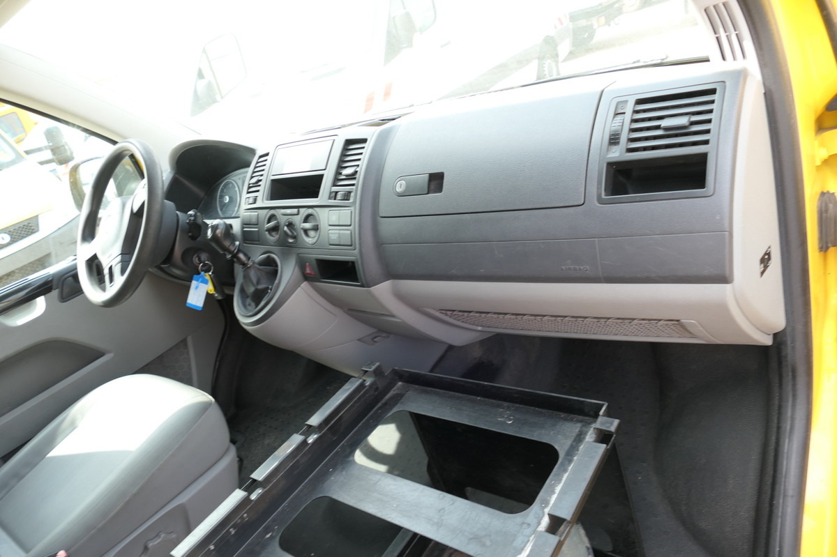 Мало комбе VW T5 Transporter 2.0 TDI COC: слика 8