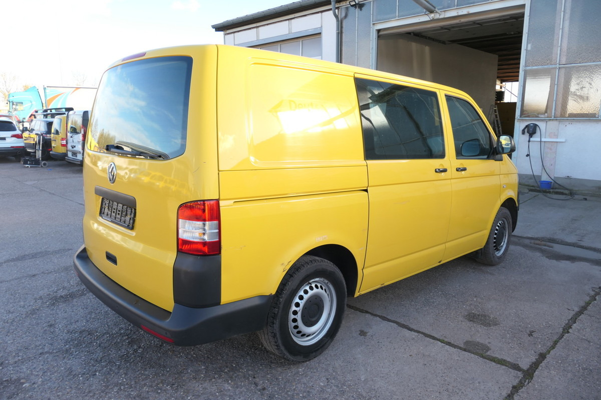 VW T5 Transporter 2.0 TDI EURO-5 CoC PARKTRONIK - Мало комбе: слика 4 VW T5 Transporter 2.0 TDI EURO-5 CoC PARKTRONIK - Мало комбе: слика 4