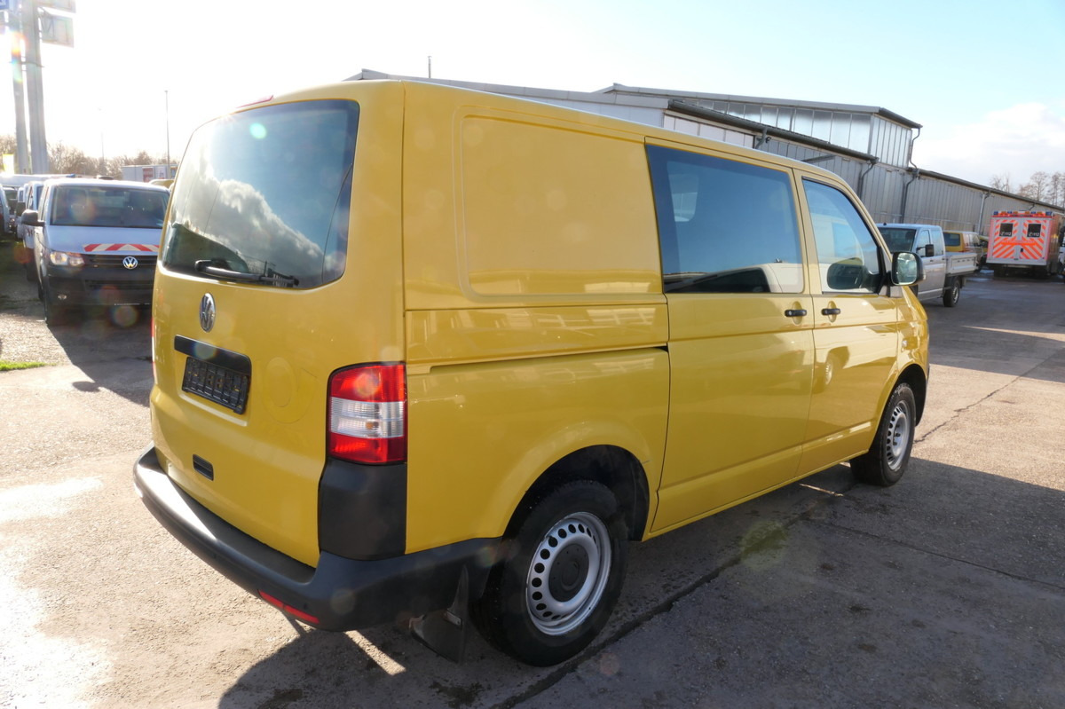 VW T5 Transporter 2.0 TDI EURO-5 CoC PARKTRONIK - Мало комбе: слика 4 VW T5 Transporter 2.0 TDI EURO-5 CoC PARKTRONIK - Мало комбе: слика 4