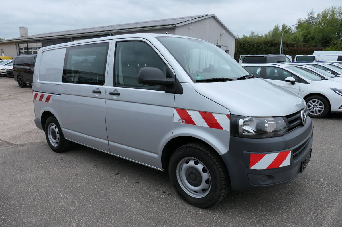 VW T5 Transporter 2.0 TDI KLIMA AHK Werkstatteinbau - Мало комбе: слика 2 VW T5 Transporter 2.0 TDI KLIMA AHK Werkstatteinbau - Мало комбе: слика 2