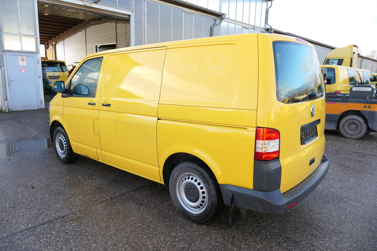 VW T5 Transporter 2.0 TDI PARKTRONIK EURO-5 2xSCHIE - Мало комбе: слика 5 VW T5 Transporter 2.0 TDI PARKTRONIK EURO-5 2xSCHIE - Мало комбе: слика 5