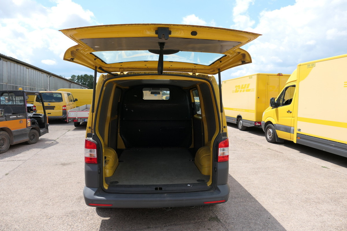 VW T5 Transporter 2.0 TDI PARKTRONIK EURO-5 2xSCHIE - Мало комбе: слика 5 VW T5 Transporter 2.0 TDI PARKTRONIK EURO-5 2xSCHIE - Мало комбе: слика 5