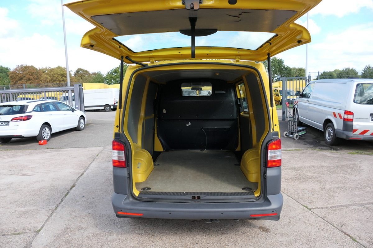 VW T5 Transporter 2.0 TDI PARKTRONIK EURO-5 2xSCHIE - Мало комбе: слика 5 VW T5 Transporter 2.0 TDI PARKTRONIK EURO-5 2xSCHIE - Мало комбе: слика 5