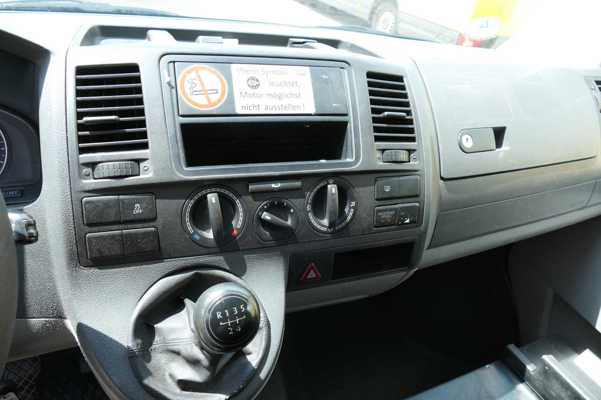 Мало комбе VW T5 Transporter 2.0 TDI PARKTRONIK EURO-5 2xSCHIE: слика 11 Мало комбе VW T5 Transporter 2.0 TDI PARKTRONIK EURO-5 2xSCHIE: слика 11