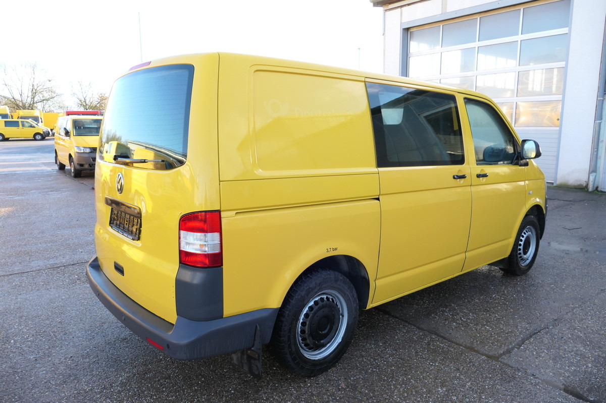 VW T5 Transporter 2.0 TDI PARKTRONIK EURO-5 2xSCHIE - Мало комбе: слика 4 VW T5 Transporter 2.0 TDI PARKTRONIK EURO-5 2xSCHIE - Мало комбе: слика 4