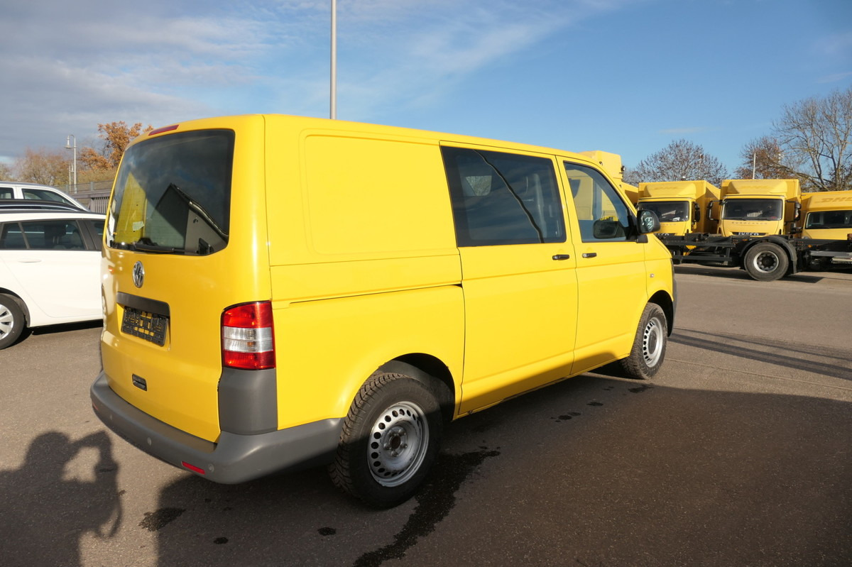 VW T5 Transporter 2.0 TDI PARKTRONIK EURO-5 2xSCHIE - Мало комбе: слика 4 VW T5 Transporter 2.0 TDI PARKTRONIK EURO-5 2xSCHIE - Мало комбе: слика 4