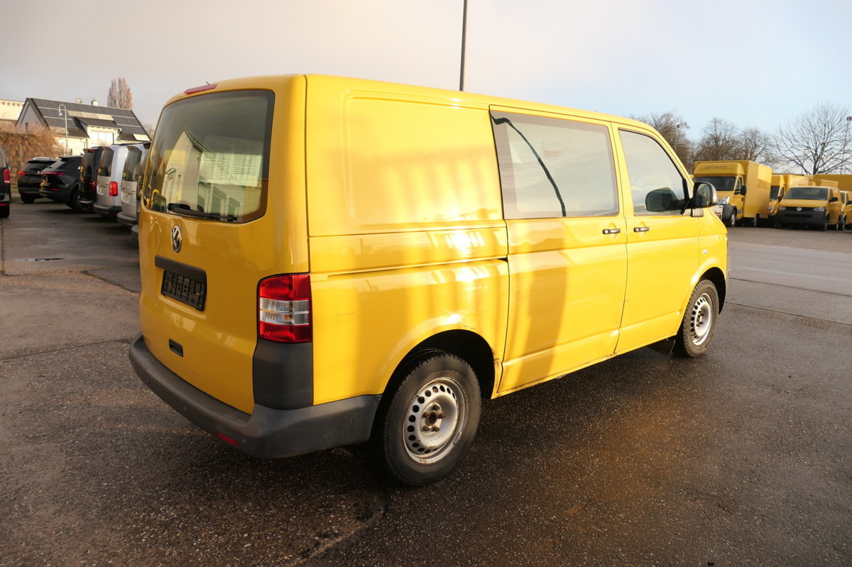 VW T5 Transporter 2.0 TDI PARKTRONIK EURO-5 2xSCHIE - Мало комбе: слика 4 VW T5 Transporter 2.0 TDI PARKTRONIK EURO-5 2xSCHIE - Мало комбе: слика 4