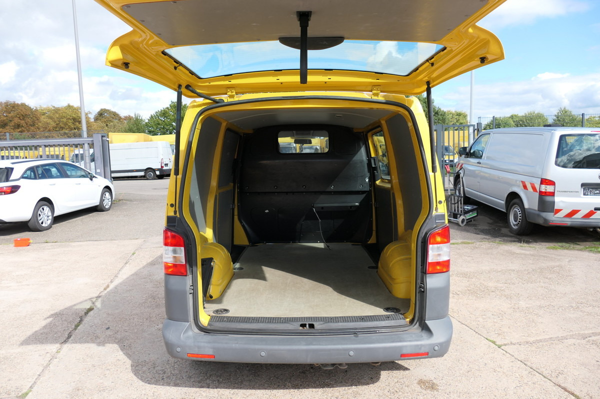 VW T5 Transporter 2.0 TDI PARKTRONIK EURO-5 2xSCHIE - Мало комбе: слика 5 VW T5 Transporter 2.0 TDI PARKTRONIK EURO-5 2xSCHIE - Мало комбе: слика 5