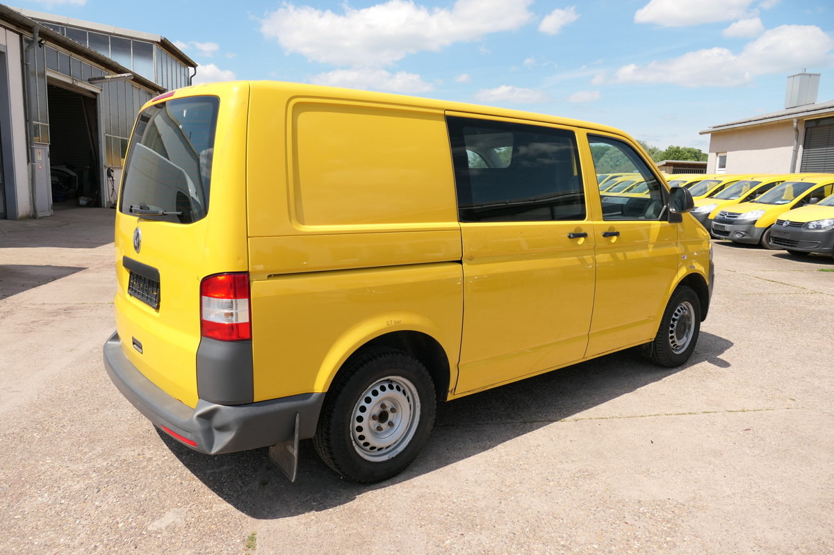 VW T5 Transporter 2.0 TDI PARKTRONIK EURO5 2xSCHIEB - Мало комбе: слика 4 VW T5 Transporter 2.0 TDI PARKTRONIK EURO5 2xSCHIEB - Мало комбе: слика 4