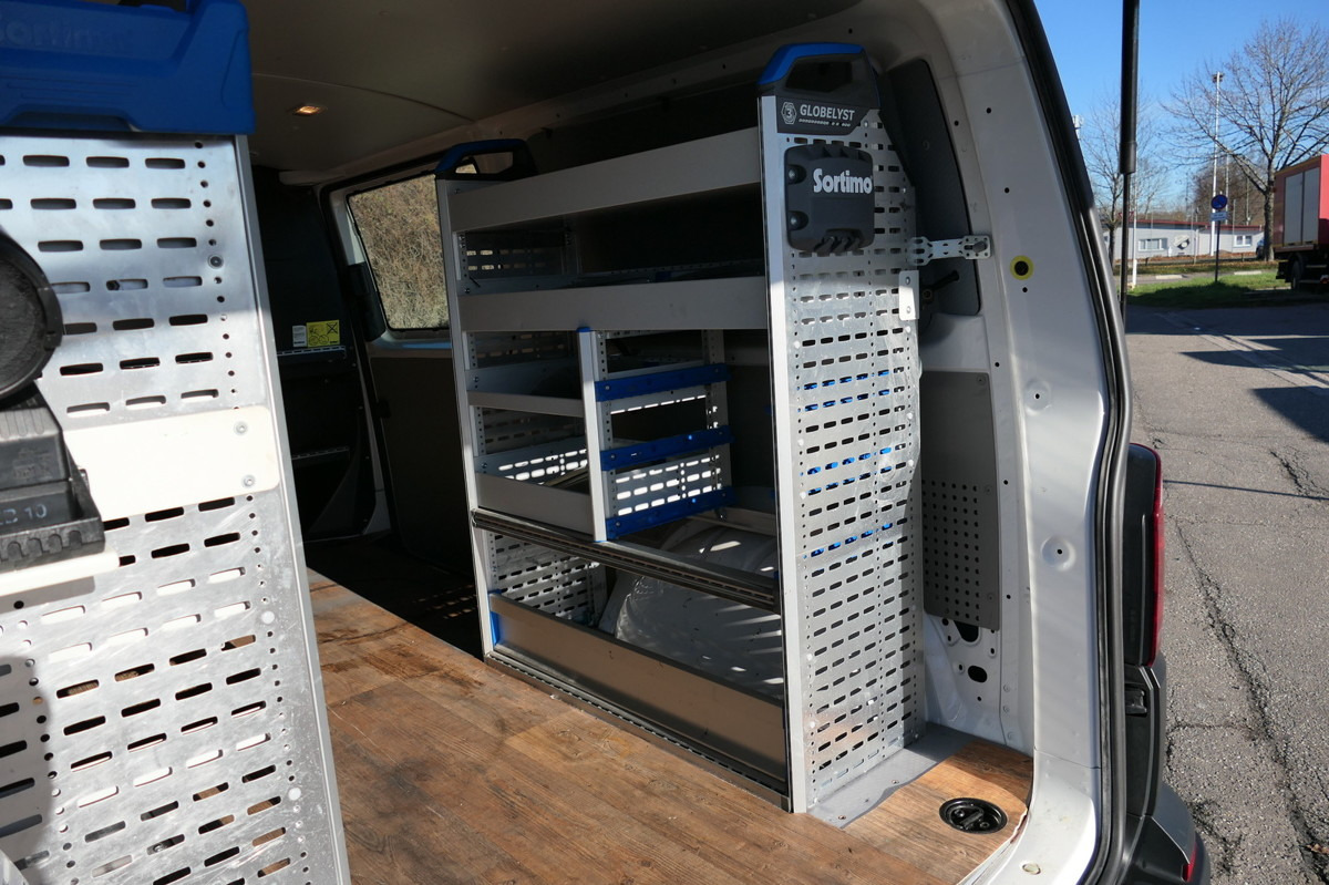 VW T6 Transporter 2.0 TDI lang 4Motion 3Sitzer AHK - Мало комбе: слика 1 VW T6 Transporter 2.0 TDI lang 4Motion 3Sitzer AHK - Мало комбе: слика 1