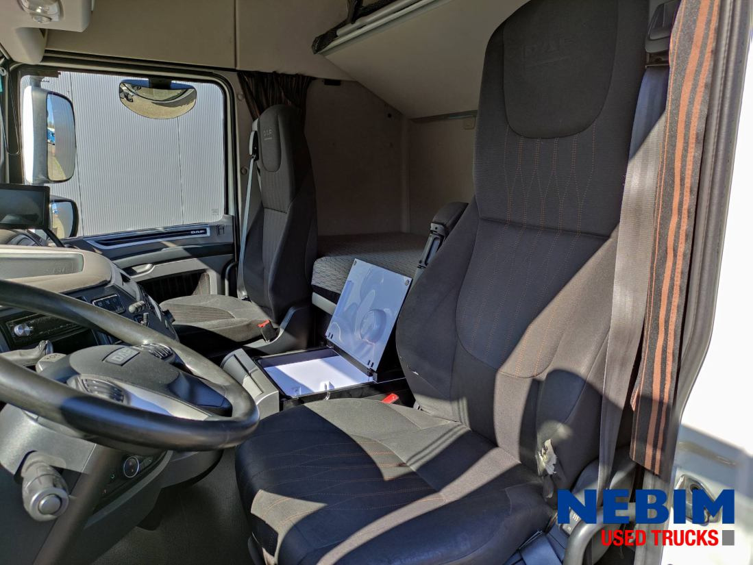 DAF XF 450 6x2 FTG - 493.069Km - ADR/VLG-AT - Камион влекач: слика 3 DAF XF 450 6x2 FTG - 493.069Km - ADR/VLG-AT - Камион влекач: слика 3