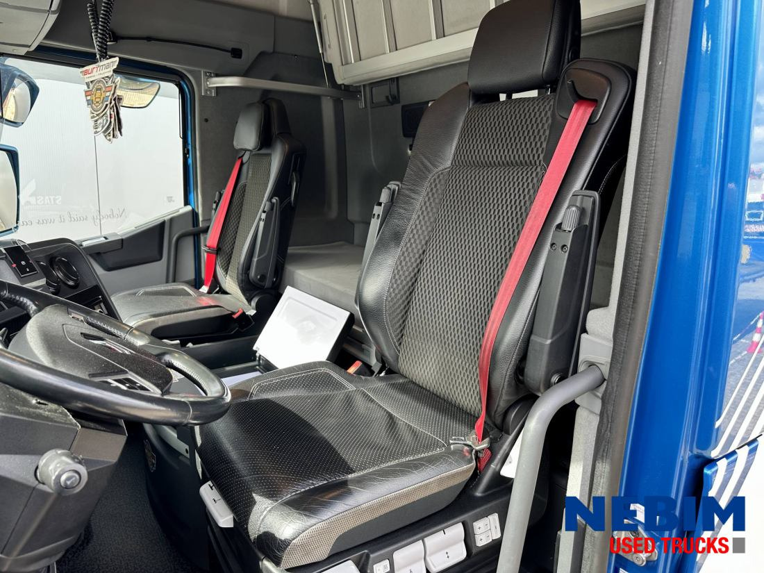 Renault T HIGH 520 Special Edition - NEW Tacho - Камион влекач: слика 3 Renault T HIGH 520 Special Edition - NEW Tacho - Камион влекач: слика 3