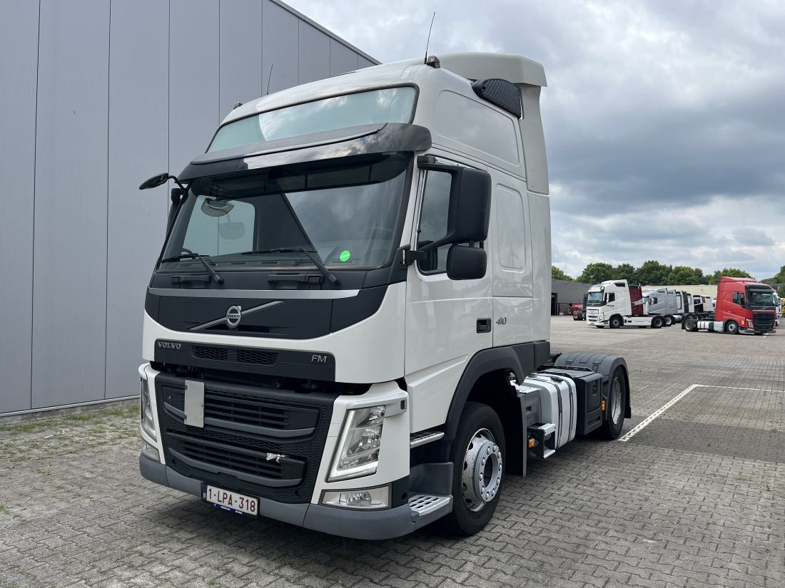Volvo FM 410 Euro 6 Globetrotter LXL - Only 310.029 km Dynamic Steering - Камион влекач: слика 1 Volvo FM 410 Euro 6 Globetrotter LXL - Only 310.029 km Dynamic Steering - Камион влекач: слика 1