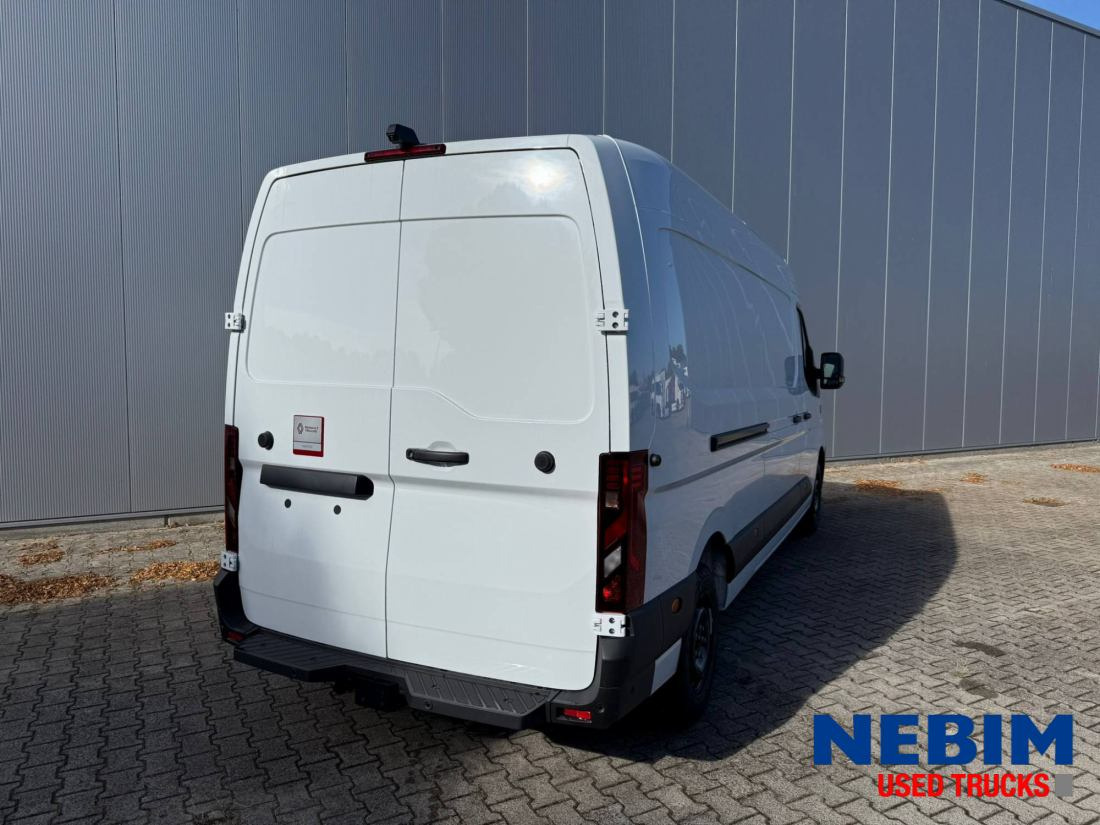 Renault Master L3H2 150HP 6 Units Available - Товарно комбе: слика 3 Renault Master L3H2 150HP 6 Units Available - Товарно комбе: слика 3