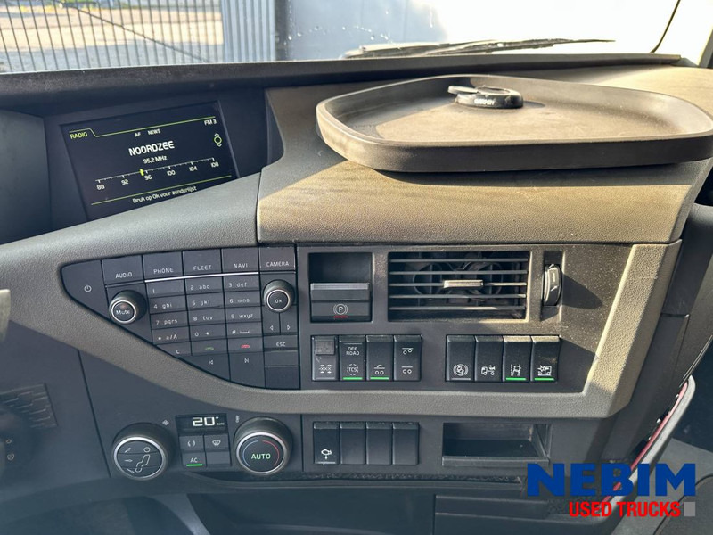 Volvo FH500 6x4 - RETARDER - HUB REDUCTION - BOUGIE LIFT - Камион со кука за подигање: слика 4 Volvo FH500 6x4 - RETARDER - HUB REDUCTION - BOUGIE LIFT - Камион со кука за подигање: слика 4