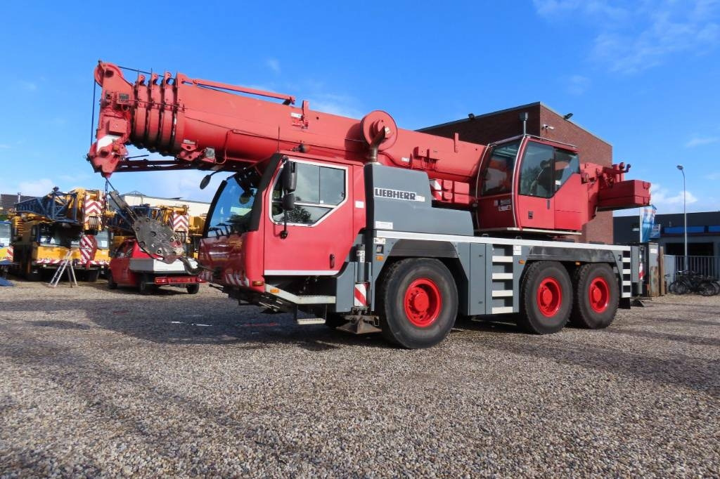 Liebherr LTM 1055-3.2 - Кран за секакви терени: слика 1 Liebherr LTM 1055-3.2 - Кран за секакви терени: слика 1