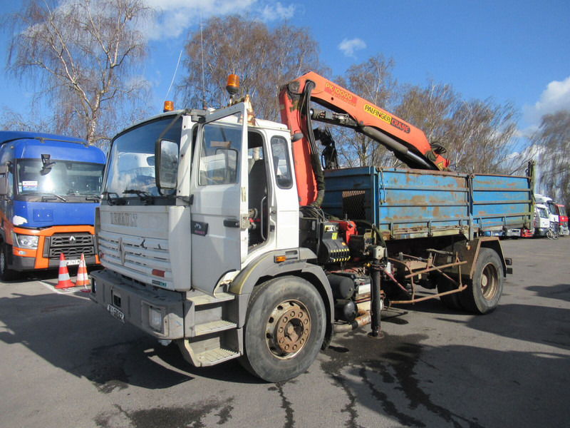 Renault G300 - Камион со платформа, Камион со кран: слика 4 Renault G300 - Камион со платформа, Камион со кран: слика 4