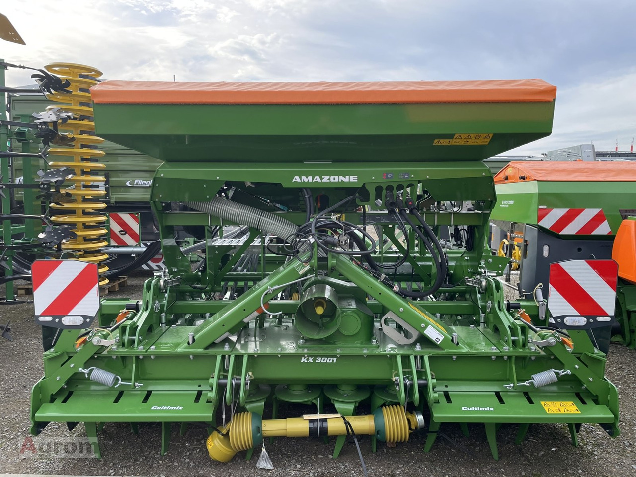 Amazone CENTAYA 3000 Spezial + KX 3001 - Комбајнска семенска дупчалка: слика 3 Amazone CENTAYA 3000 Spezial + KX 3001 - Комбајнска семенска дупчалка: слика 3