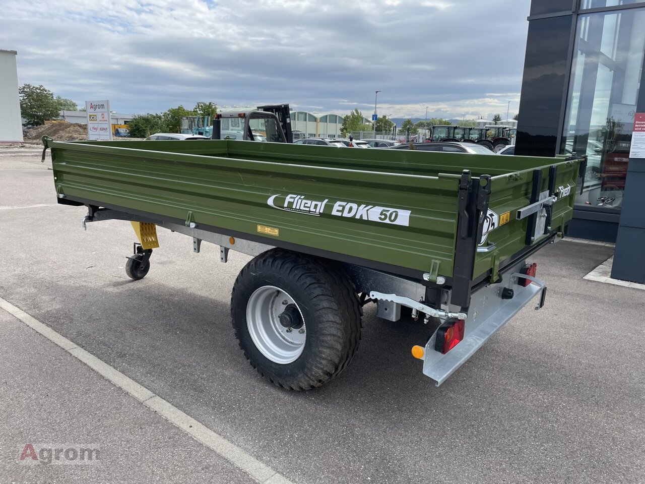 Fliegl EDK 50 FOX - Земјоделска приколка за истурање/ Истурач: слика 4 Fliegl EDK 50 FOX - Земјоделска приколка за истурање/ Истурач: слика 4