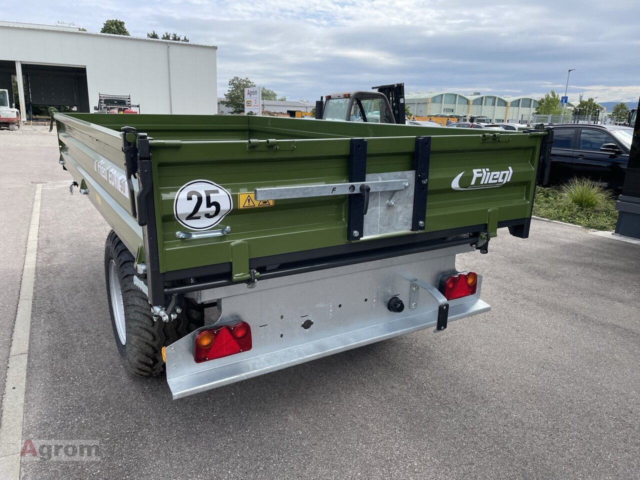 Нов Земјоделска приколка за истурање/ Истурач Fliegl EDK 50 FOX: слика 6 Нов Земјоделска приколка за истурање/ Истурач Fliegl EDK 50 FOX: слика 6