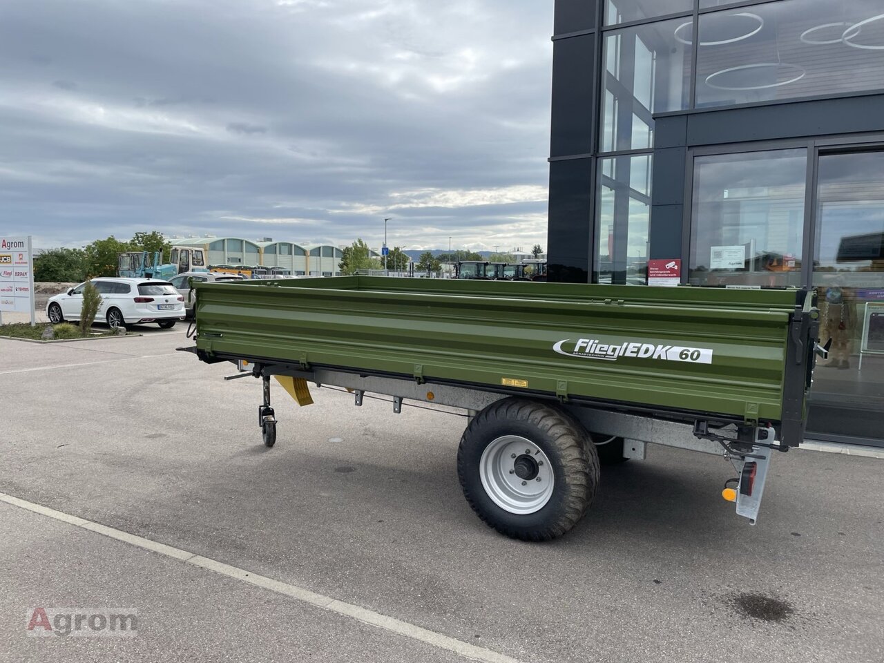 Fliegl EDK 60 FOX - Земјоделска приколка за истурање/ Истурач: слика 3 Fliegl EDK 60 FOX - Земјоделска приколка за истурање/ Истурач: слика 3