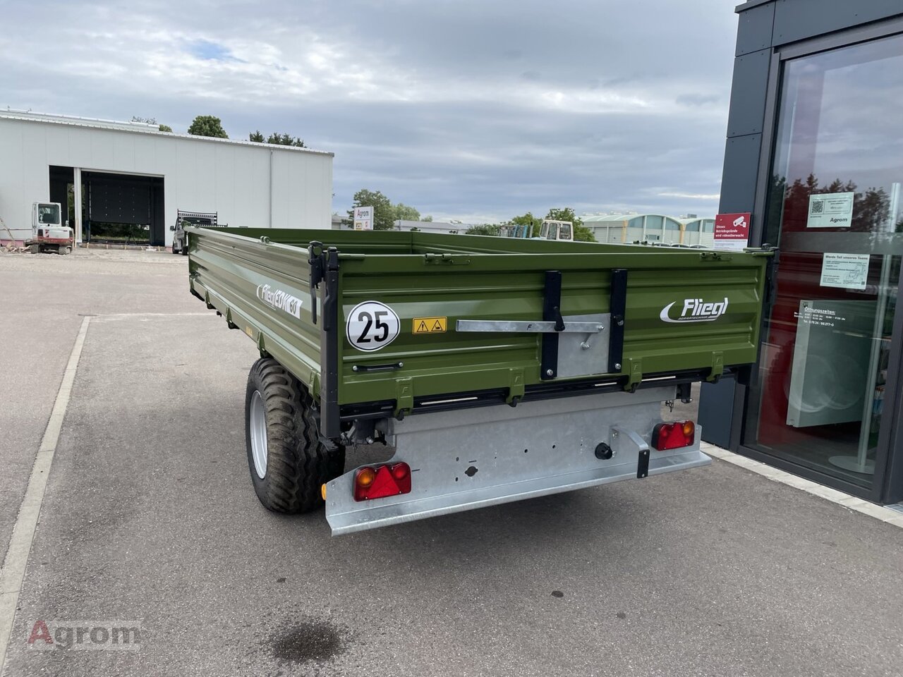 Fliegl EDK 60 FOX - Земјоделска приколка за истурање/ Истурач: слика 4 Fliegl EDK 60 FOX - Земјоделска приколка за истурање/ Истурач: слика 4
