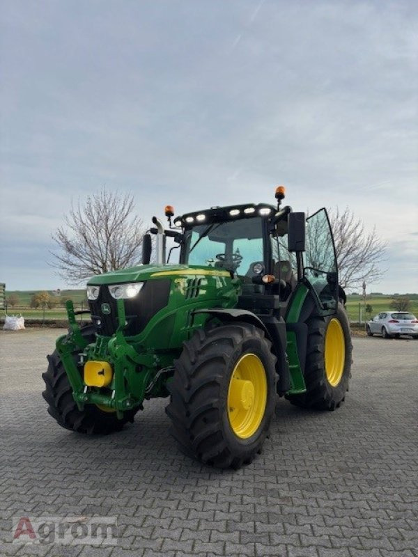 Трактор John Deere 6155R: слика 7 Трактор John Deere 6155R: слика 7