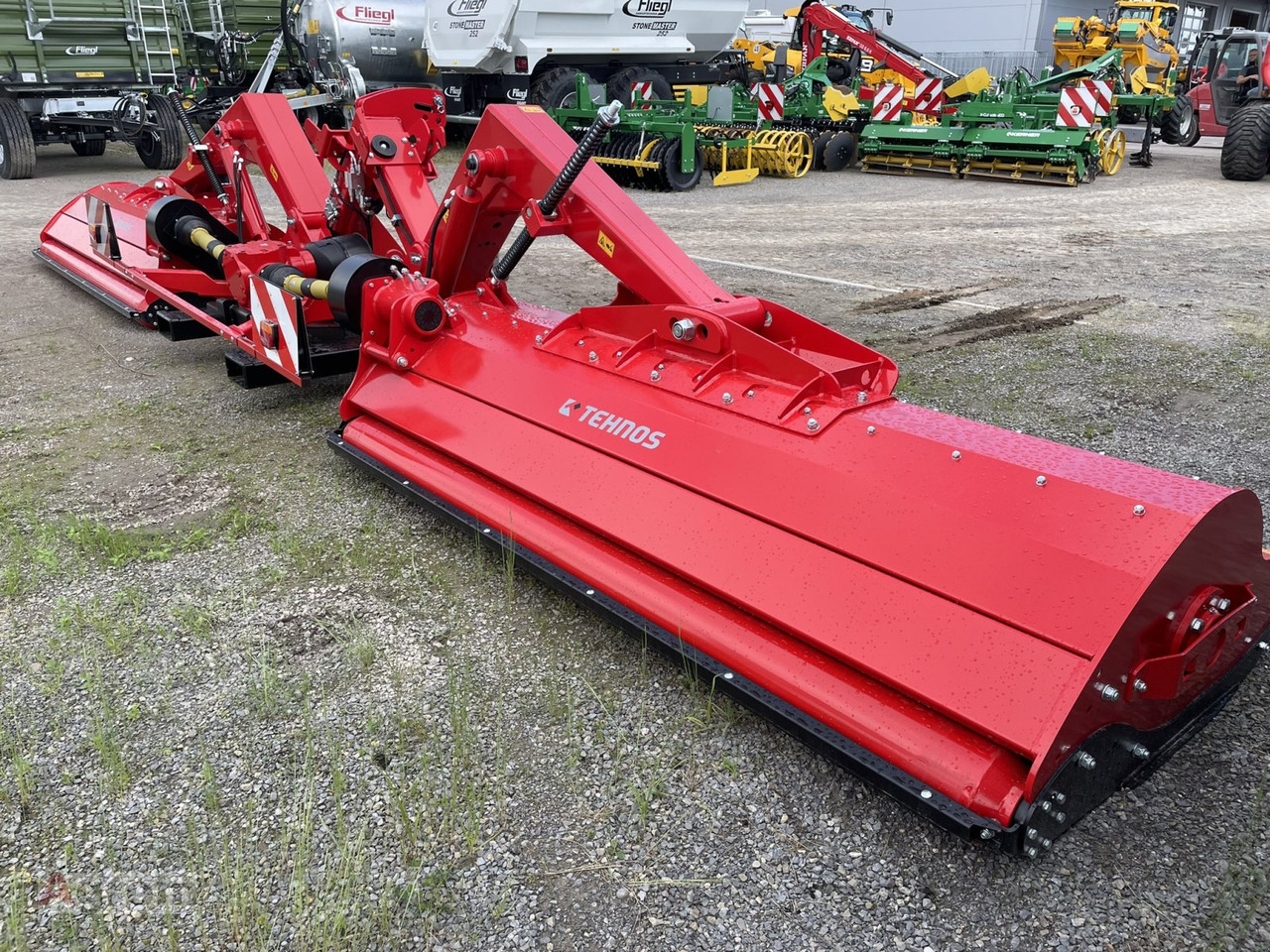 Tehnos MU2Z 840R - Мулчер/ Косилка за жива ограда: слика 1 Tehnos MU2Z 840R - Мулчер/ Косилка за жива ограда: слика 1