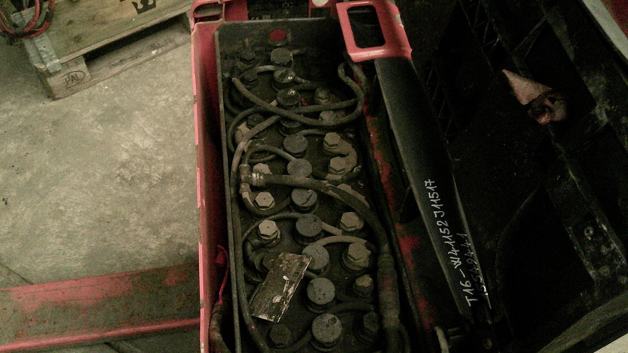 LINDE T16 - Вилушкар за палети: слика 3 LINDE T16 - Вилушкар за палети: слика 3