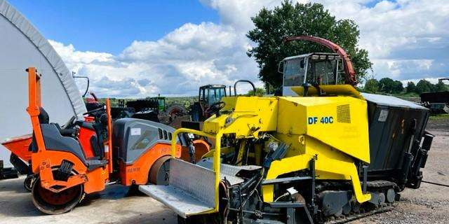 Demag DF 40C - Асфалтен поплочувач: слика 1 Demag DF 40C - Асфалтен поплочувач: слика 1