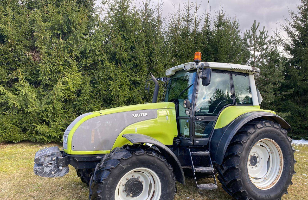 Valtra T160 - Трактор: слика 2 Valtra T160 - Трактор: слика 2